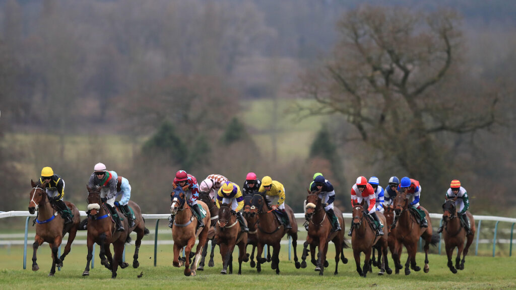 Towcester racecourse secure partnership as horse racing to return to track in 2027