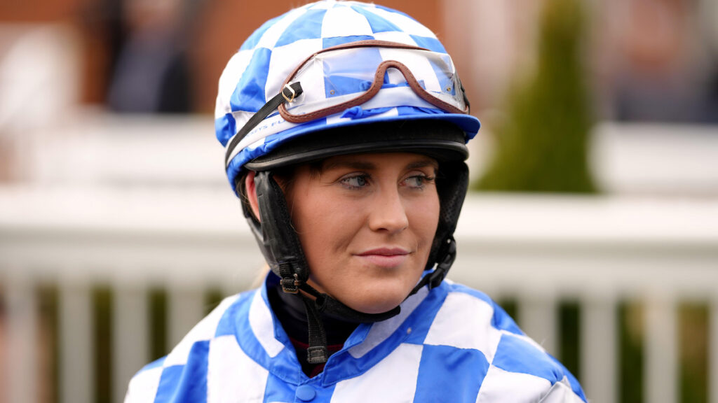 Molly Gunn & Charli Parker make winning returns following absences