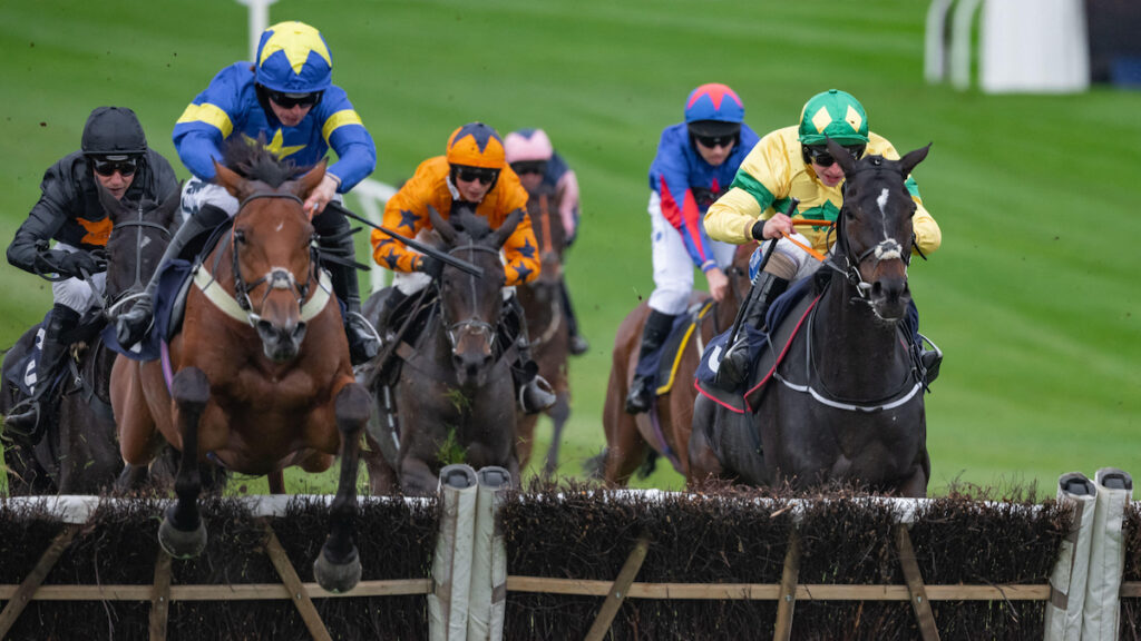 Chepstow Jumps Season Opener Trends 2026: Dave Young analyses the Persian War & Silver Trophy